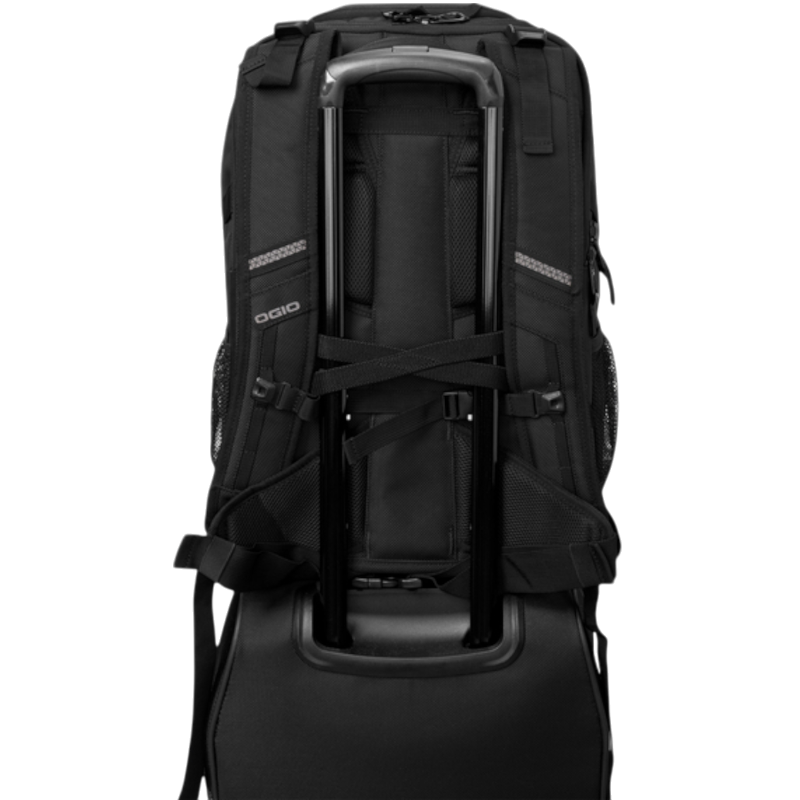 OGIO® Motion X-Over Pack
