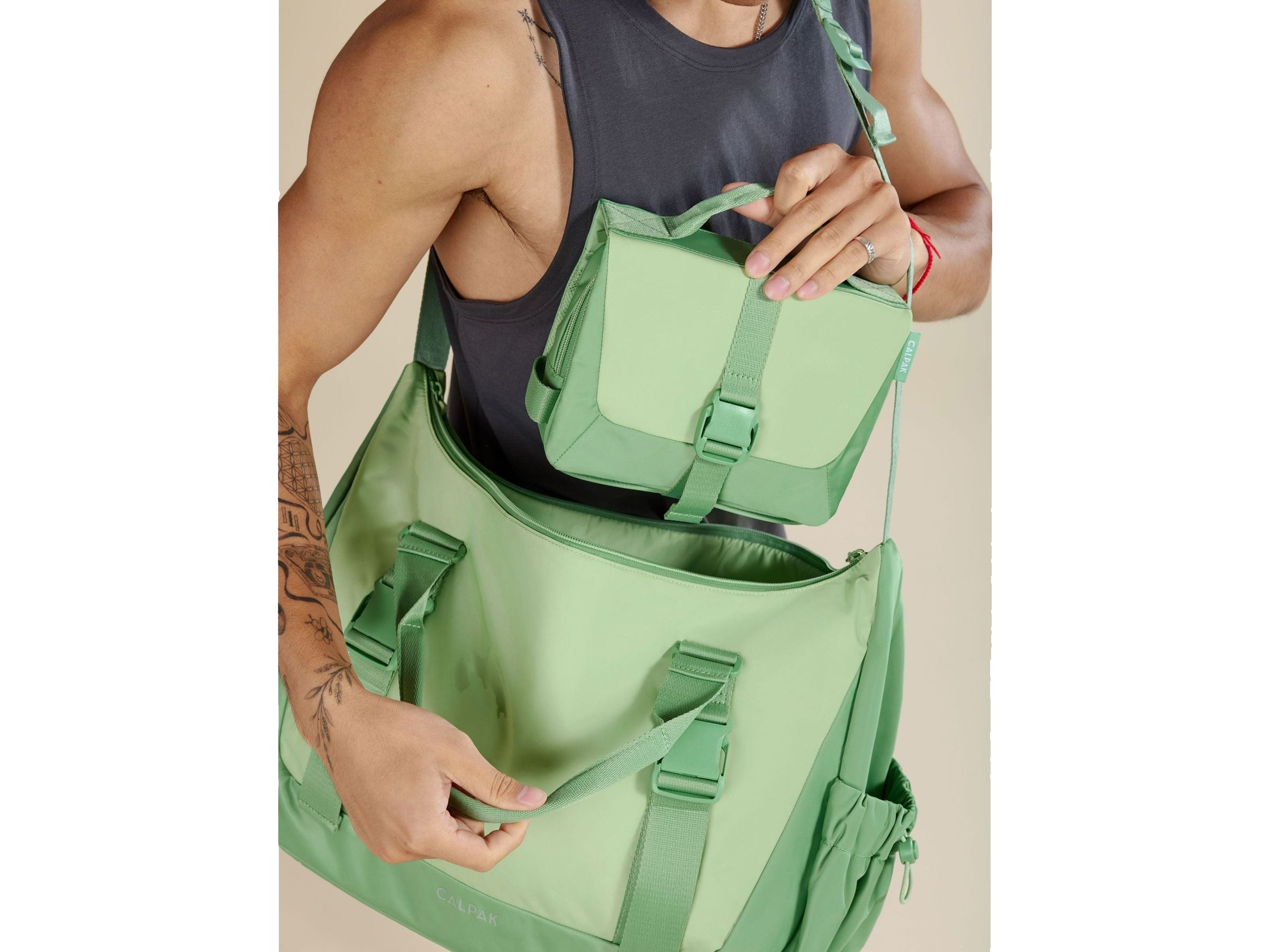 Fit Hanging Dopp Kit