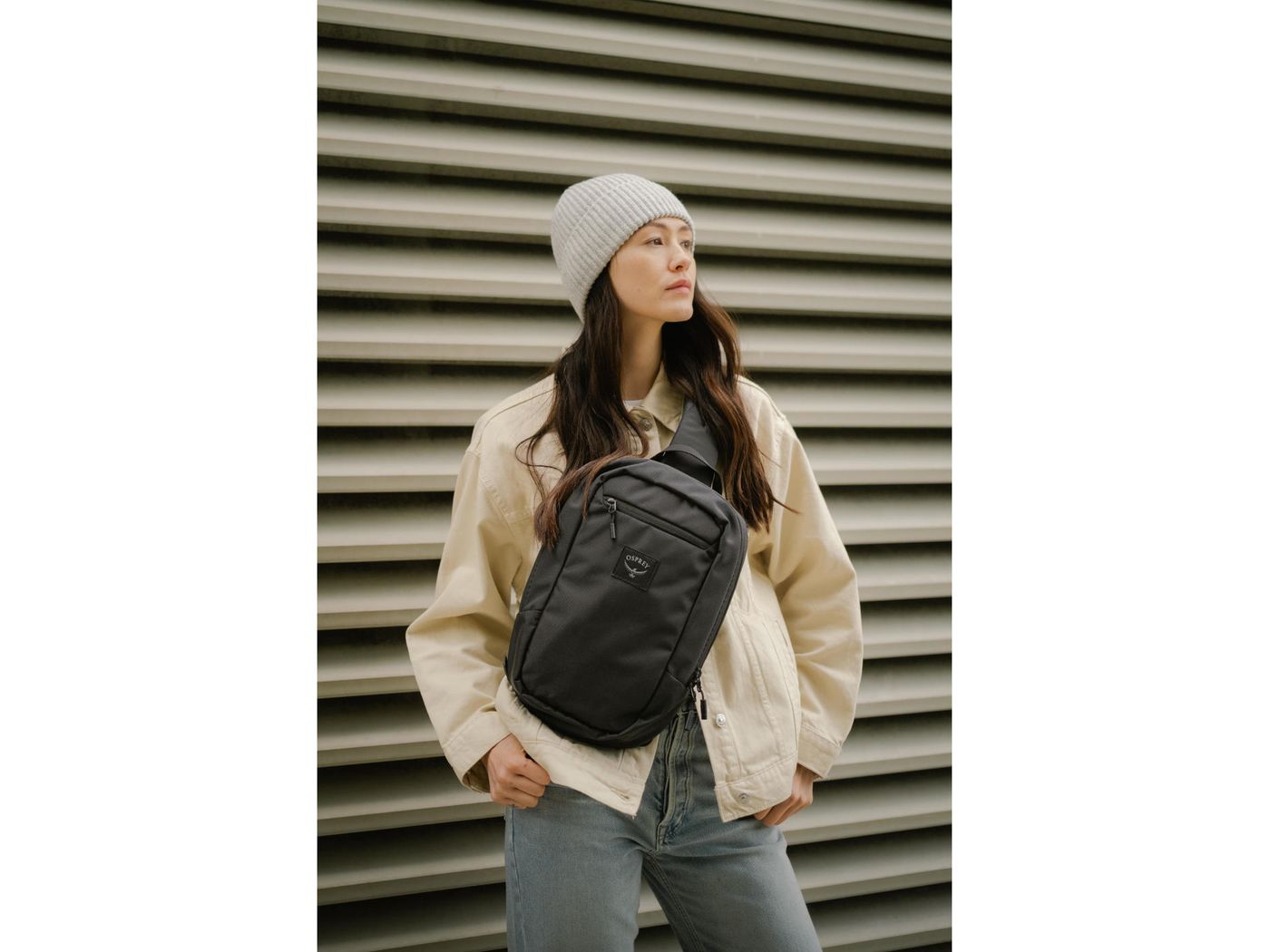 Osprey Aoede Sling - Black - Sling Bags