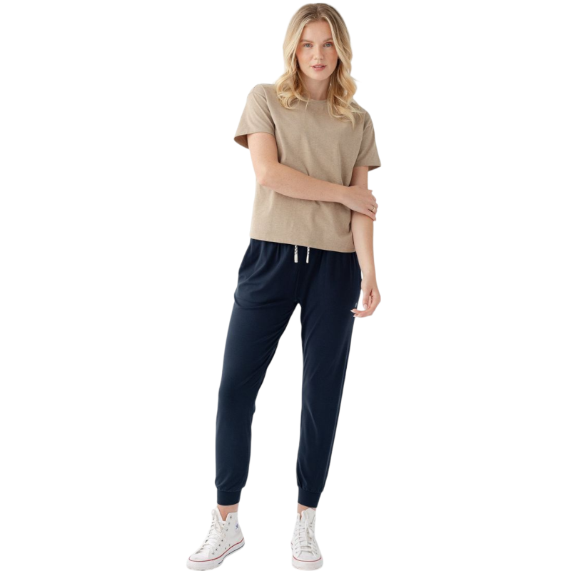 Woman wearing black tee with white background |Color:Jet Black