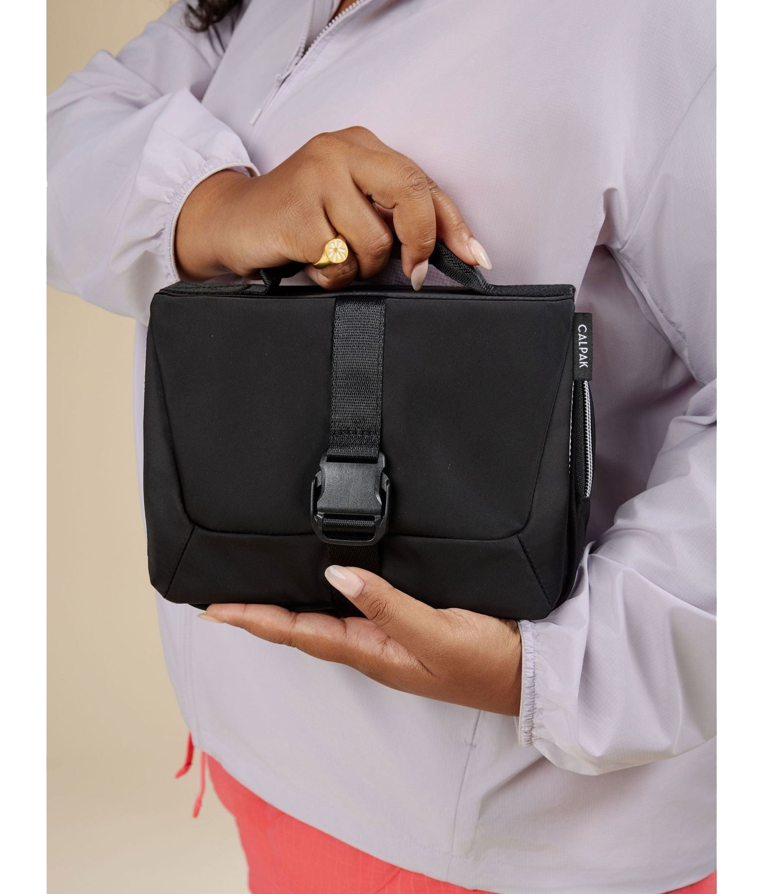 Fit Hanging Dopp Kit