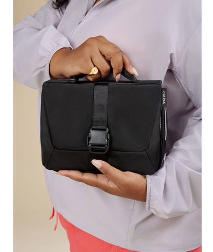 Fit Hanging Dopp Kit