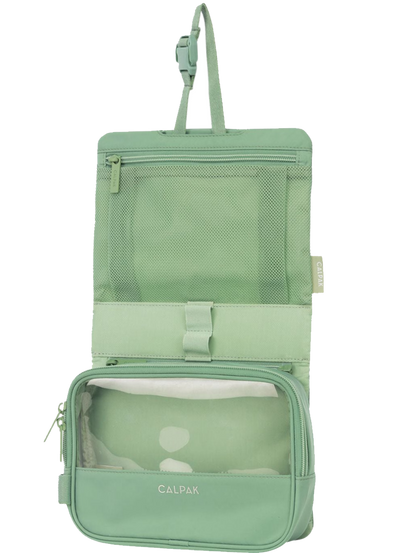 Fit Hanging Dopp Kit