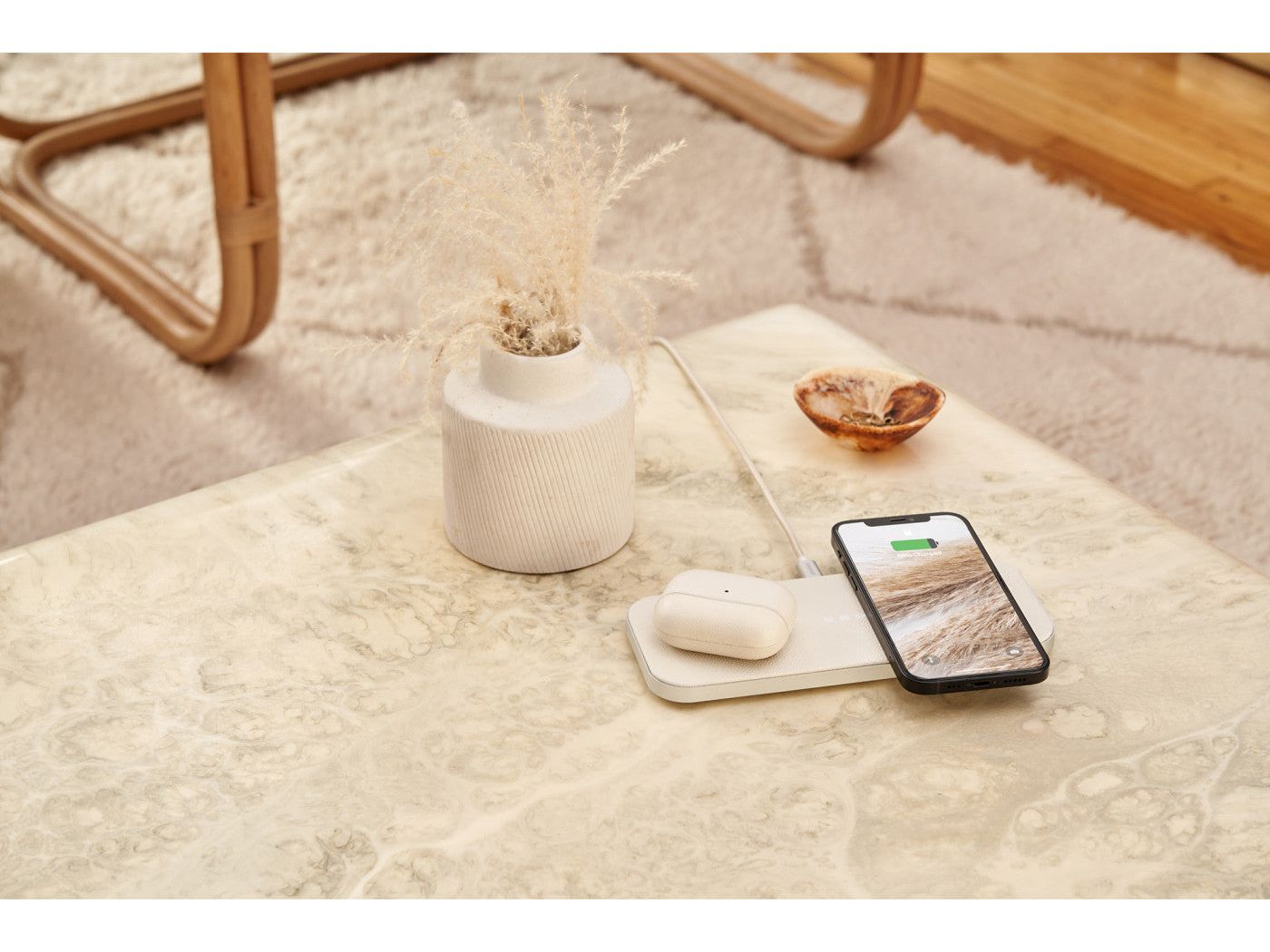 Courant Classics Catch: 2 - Charging Pads