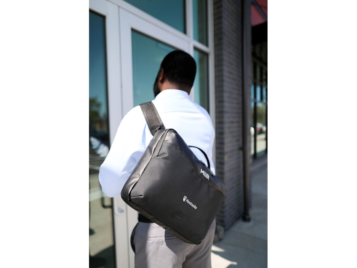 MiiR® Olympus 2.0 8L Messenger Bag - Black - Messenger Bags