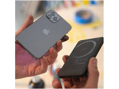 Mophie Snap+ Mini Wireless Power Bank - Black - Wireless Power Banks